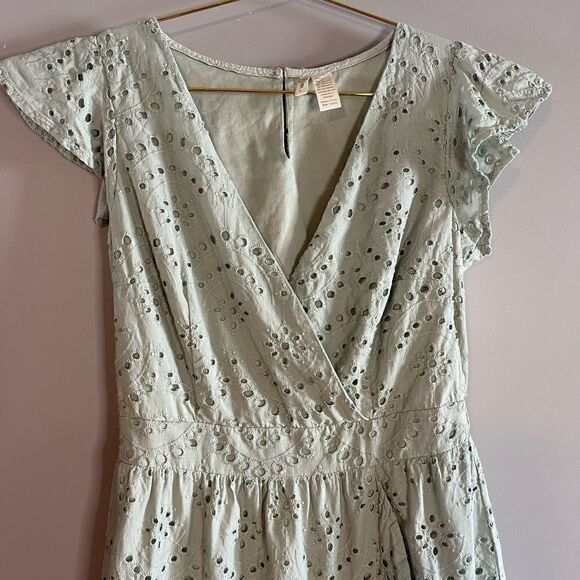 Japna Light Green Eyelet Flutter Sleeve Embroidered Ruffle Mini Dress | SZ L - Picture 7 of 13